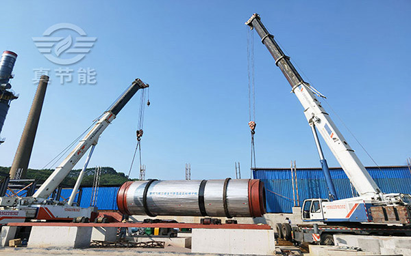 環(huán)保污泥烘干設(shè)備吊裝現(xiàn)場(chǎng) 環(huán)保污泥烘干設(shè)備吊裝現(xiàn)場(chǎng)